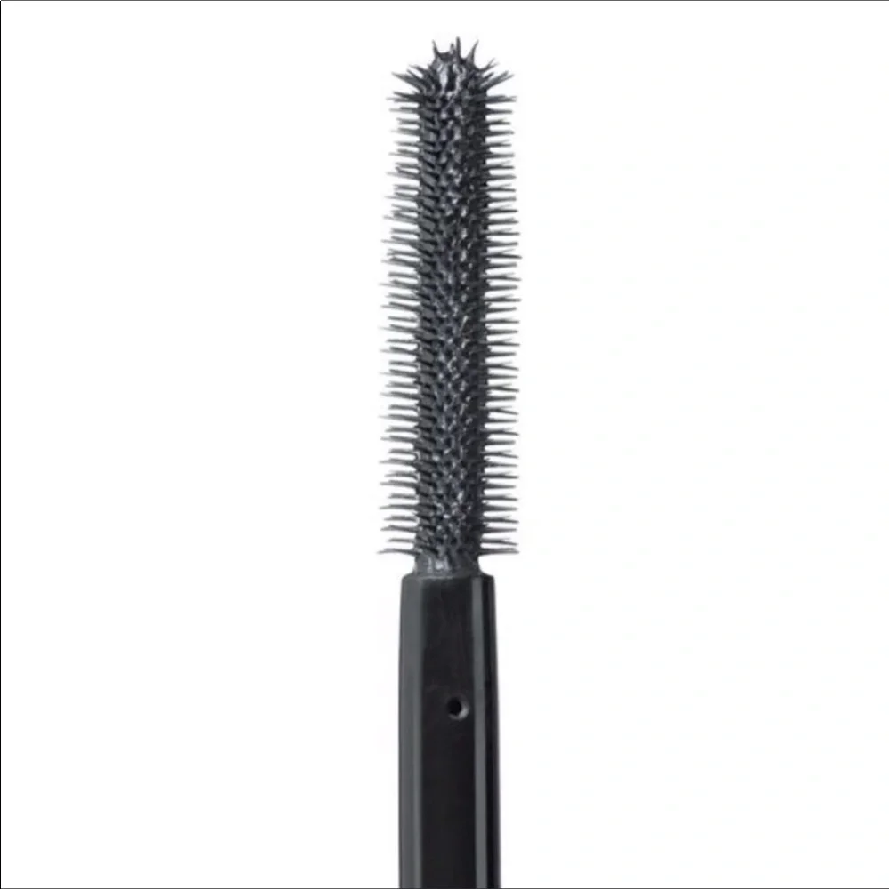 NWT Doll 10 EffortLash Multidimensional Mascara